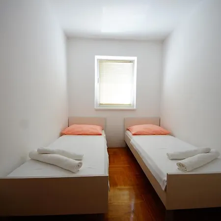 Apartment Dunja