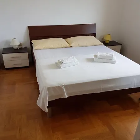 Apartment Dunja *