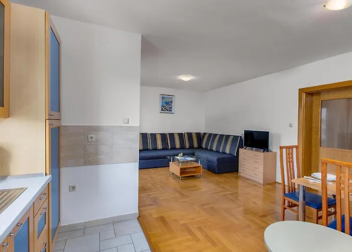 Dunja Apartment *