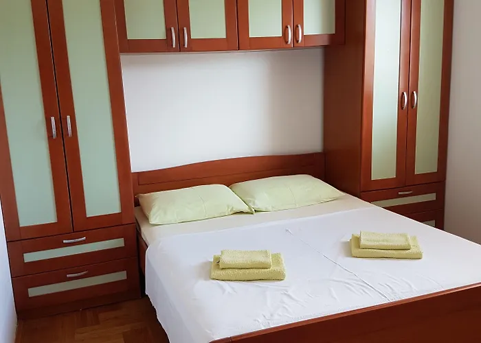 Dunja Apartman *