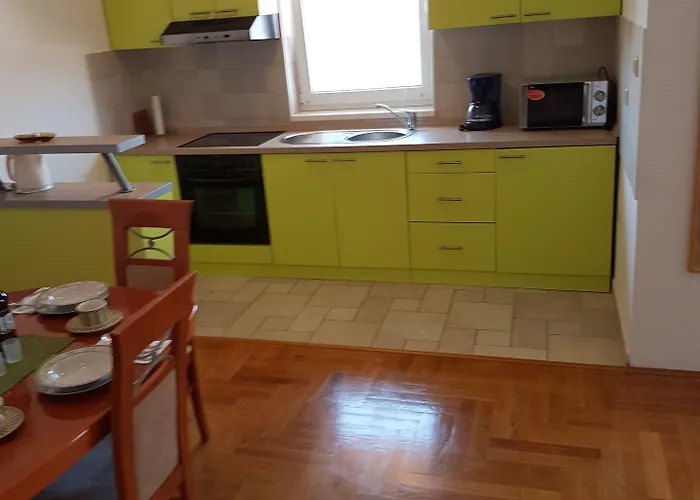 Dunja Apartment *