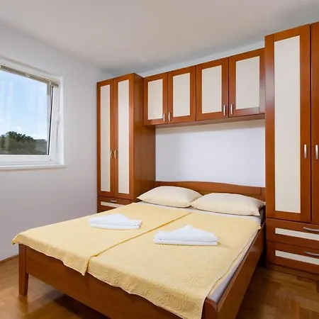 Dunja Apartment Malinska