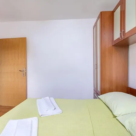 Dunja Apartment Malinska